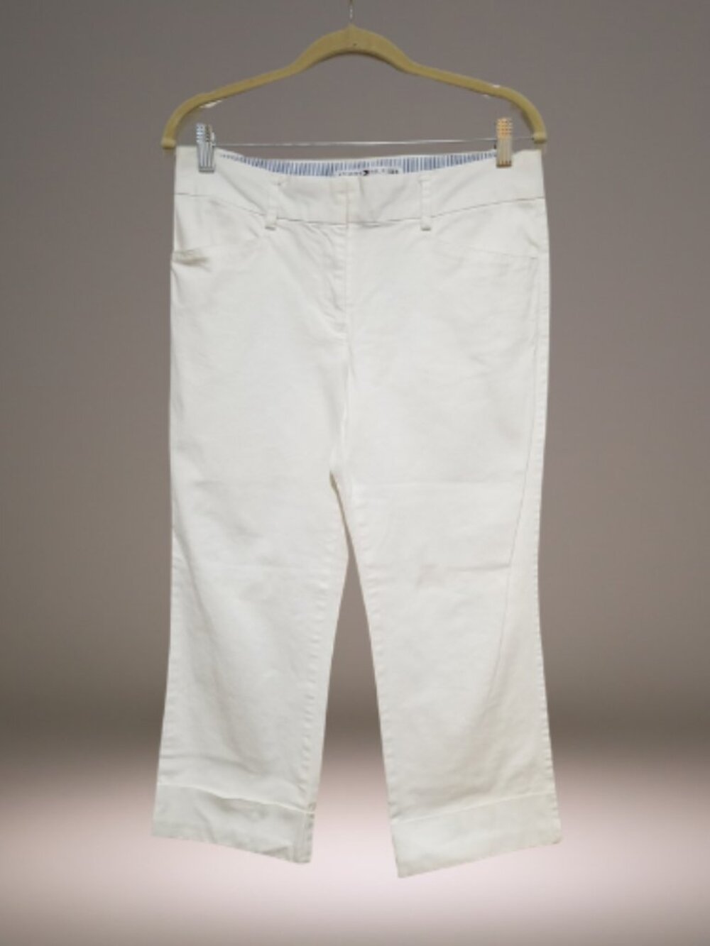 Tommy Hilfiger Women’s Size 10 White Stretch Cuffed Capri Cropped Pants